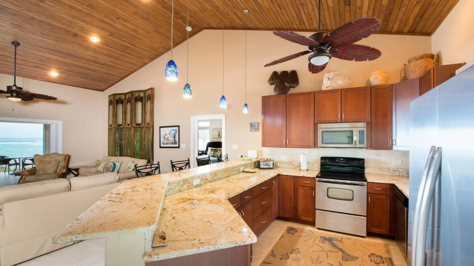 Peaceful Ocean Front Beach House In Bodden Town 0*,  Kajmán-szigetek