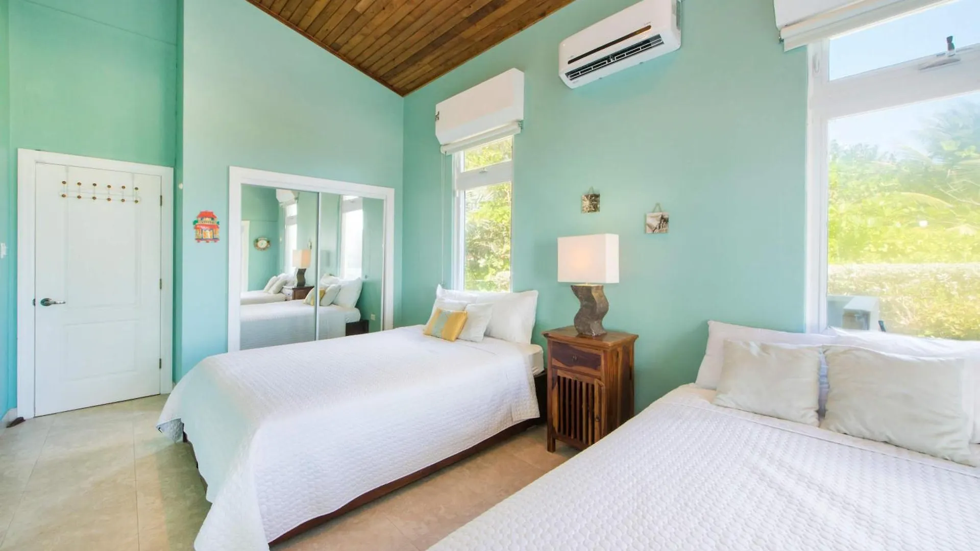 Nyaraló Peaceful Ocean Front Beach House In Bodden Town Kajmán-szigetek